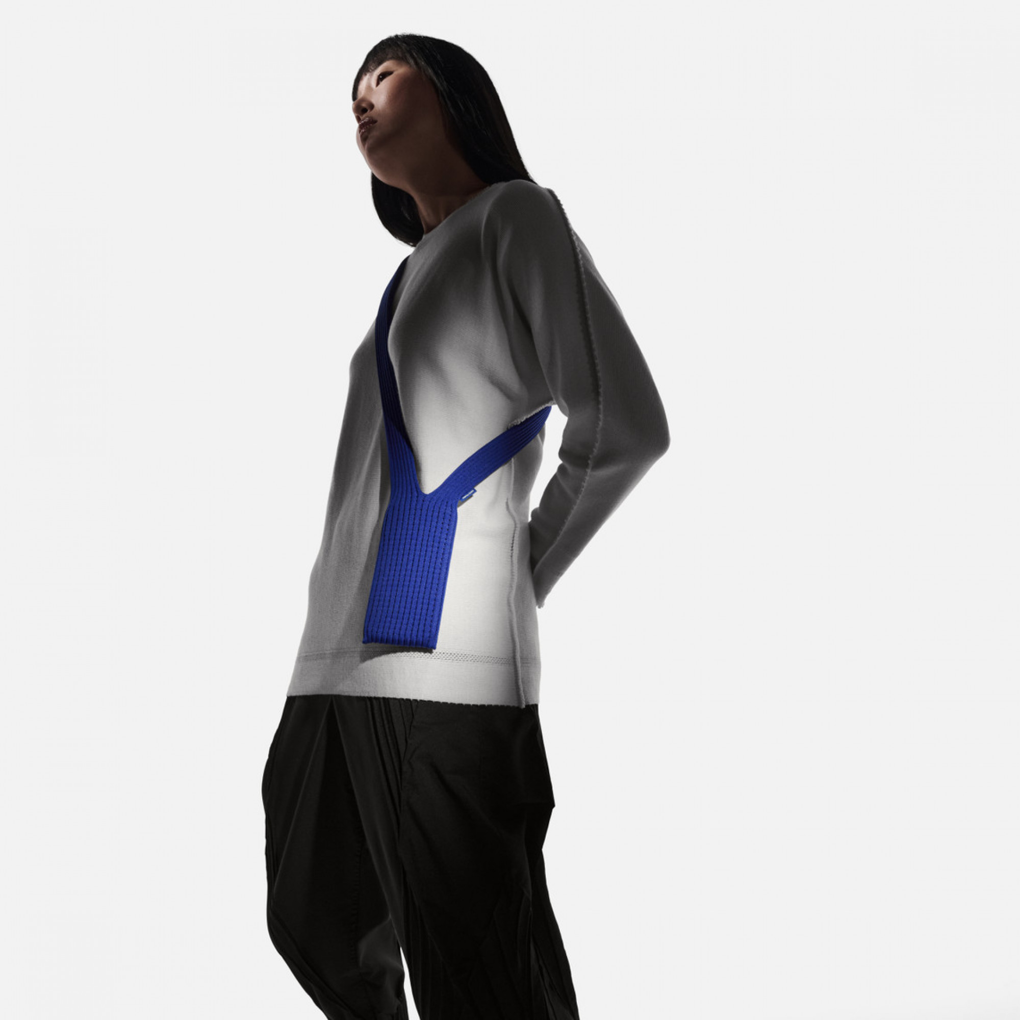 Apple iPhone Pocket ISSEY MIYAKE ロング 青 ᐈ Аксесуар для захисту 