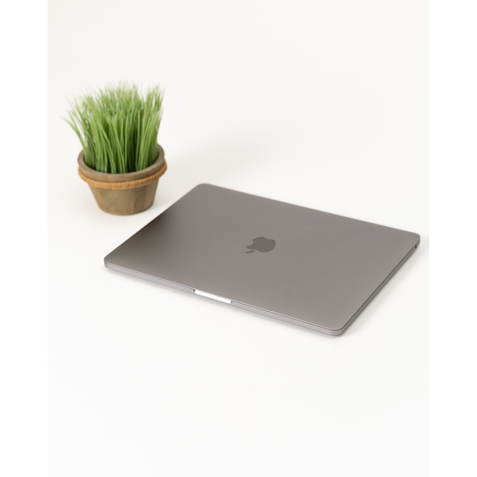 MacBook Pro M2 2022 8GB 256GB スペースグレイ MacBook Pro 13