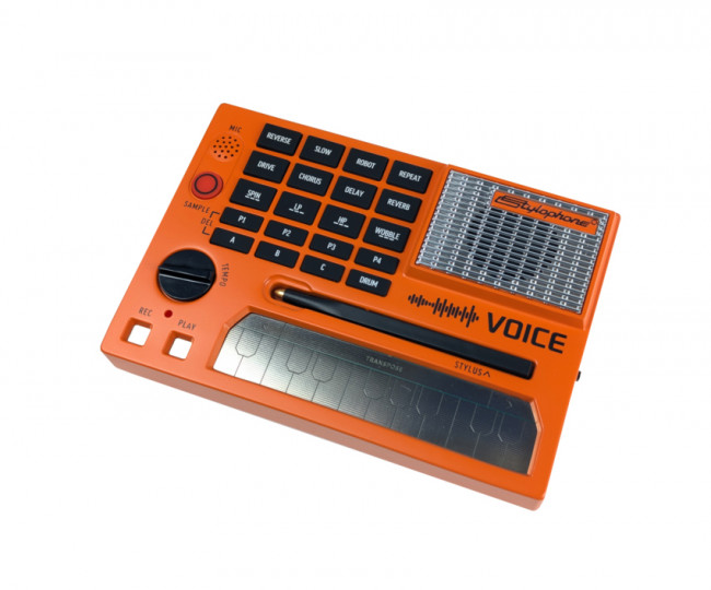 Портативный мультисемплер, позволяющий записывать голос или любые окружающие звуки Stylophone