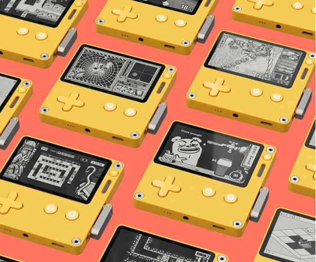 Ігрова приставка Playdate