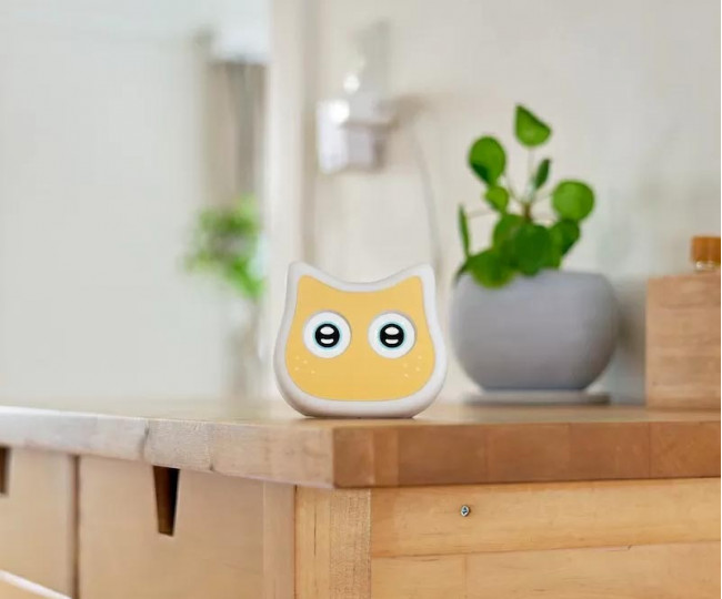 Робот-компаньйон у формі кота Mia