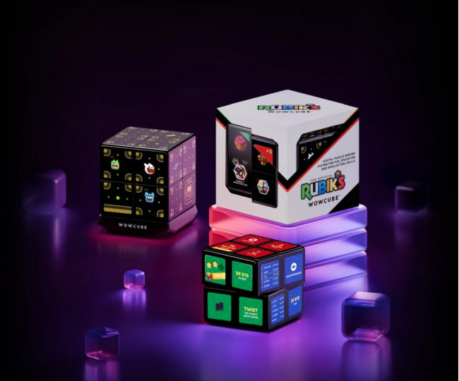 Розумна ігрова консоль-куб Rubik’s WOWCube