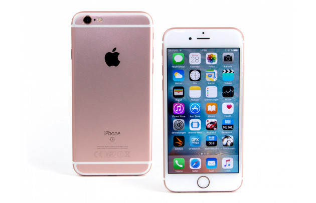 Почему хрустит экран на iPhone 6?