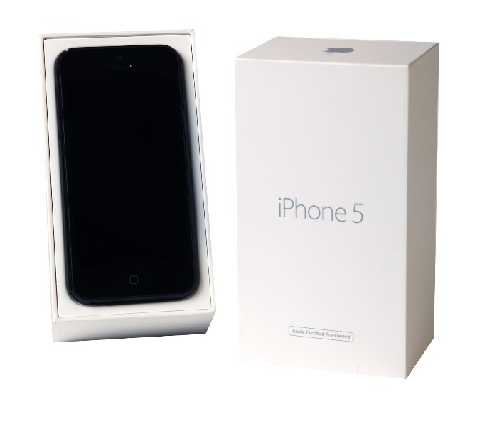 iPhone 5 в коробке