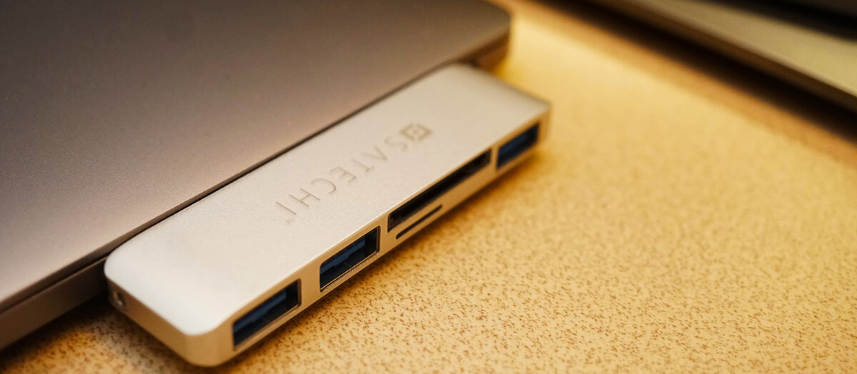 Satechi Type-C USB 3.0 Combo Hub в MacBook 12