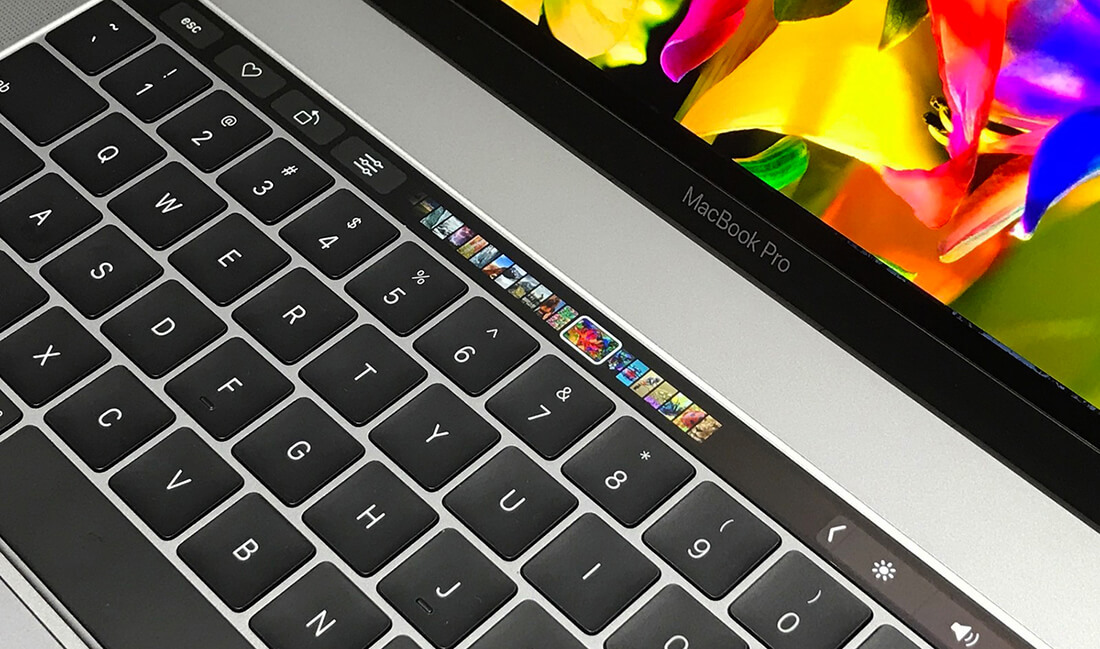 Touch Bar в MacBook Pro 15 2016