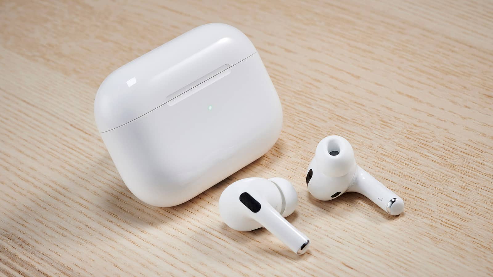 AirPods Apple