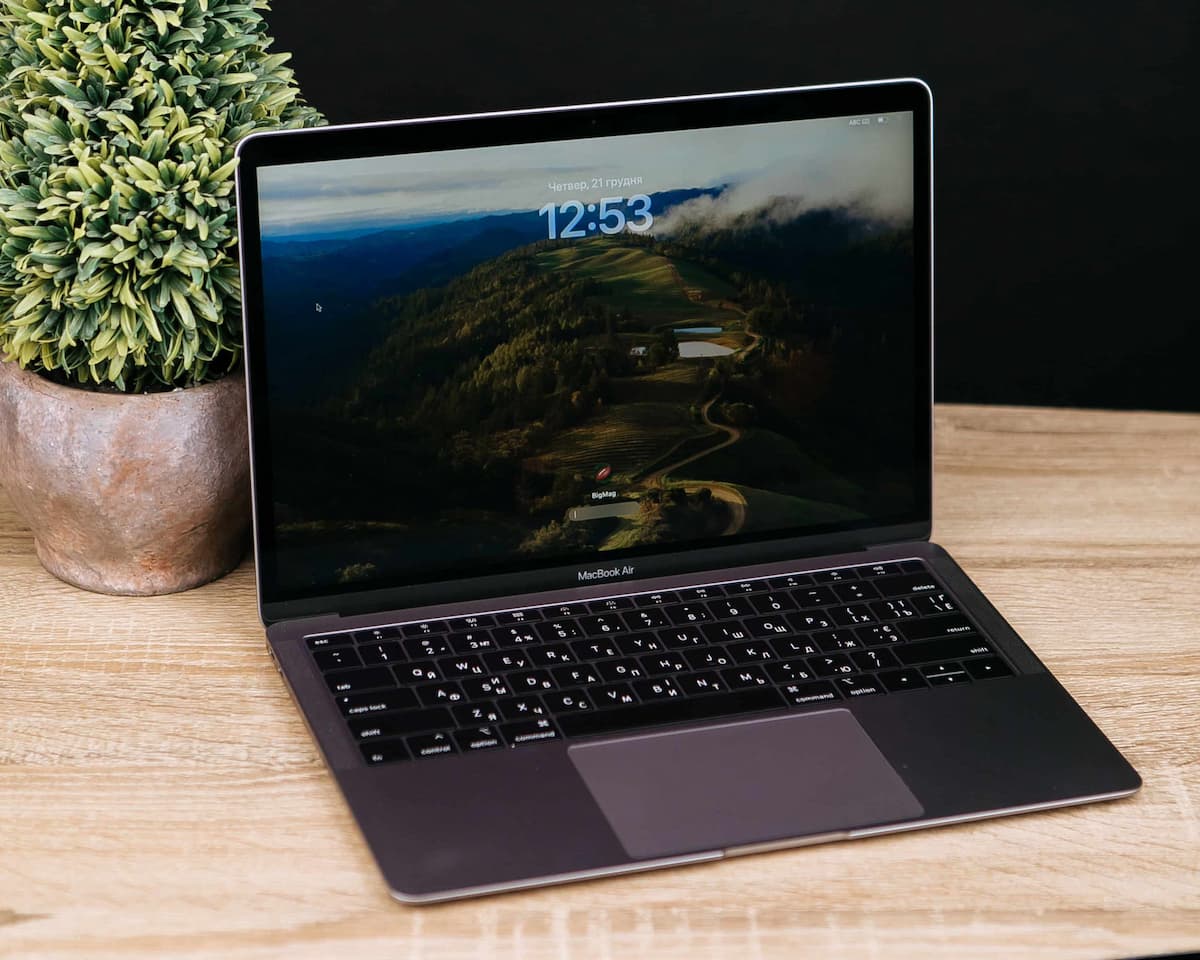 MacBook б/у