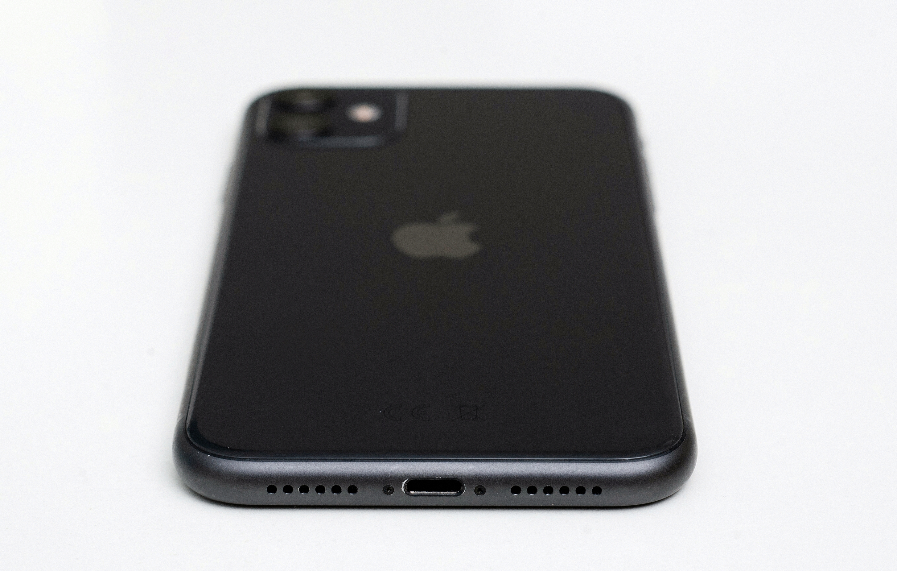 iPhone 11 64gb, Black (MWLT2) б/у
