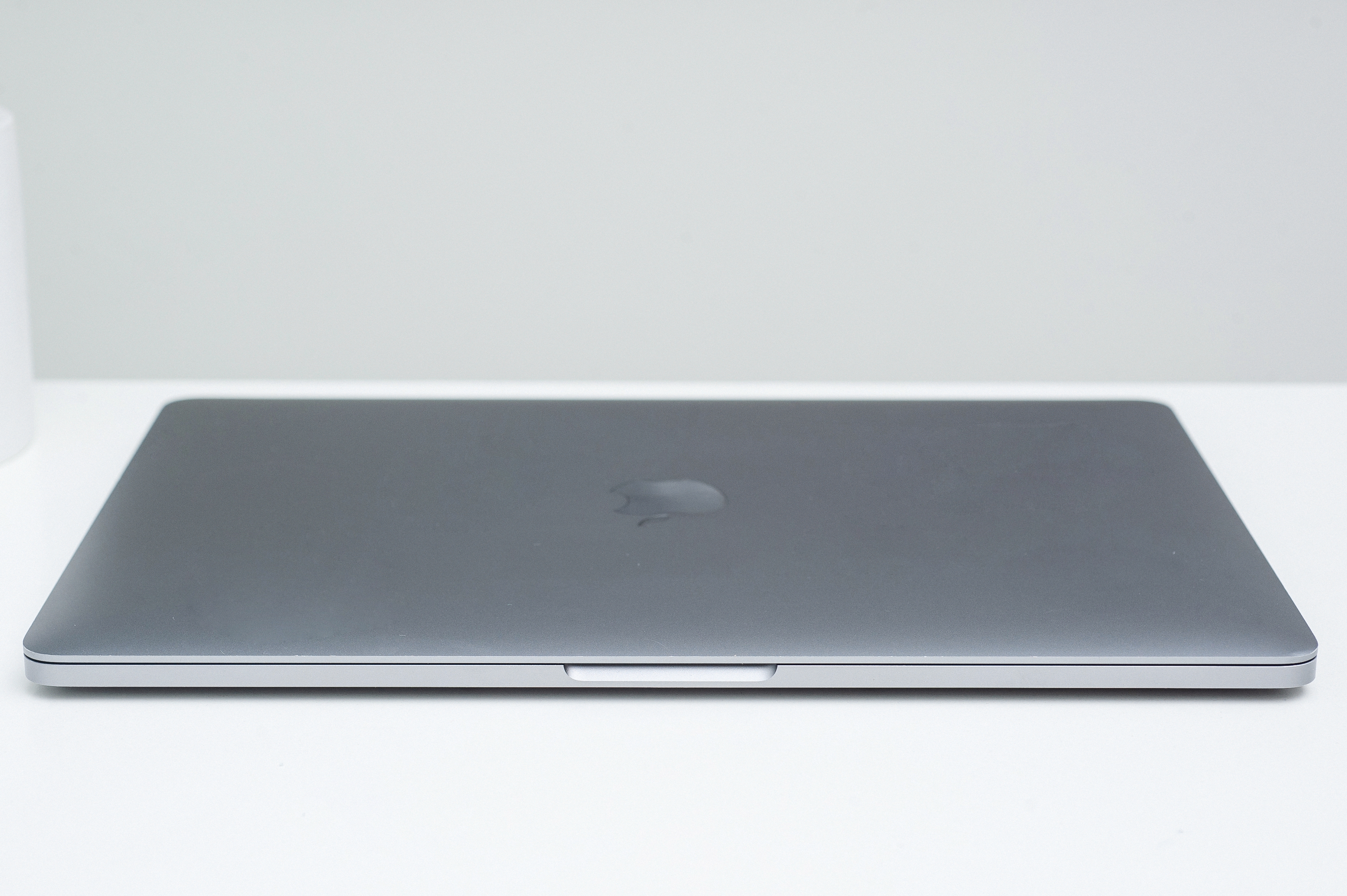 Apple MacBook Pro 13" Touch Bar Space Gray (Custom) Z0UN000F7 б/у