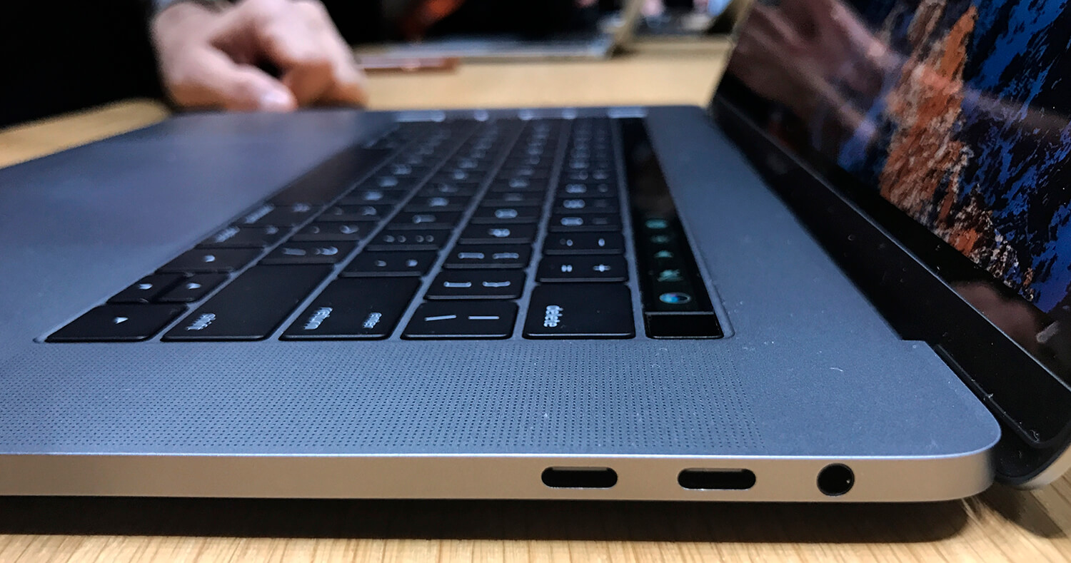 MacBook Pro 13" Touch Bar